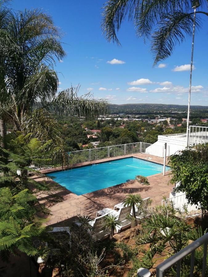 Palm View Guest House Pretoria-Noord Buitenkant foto