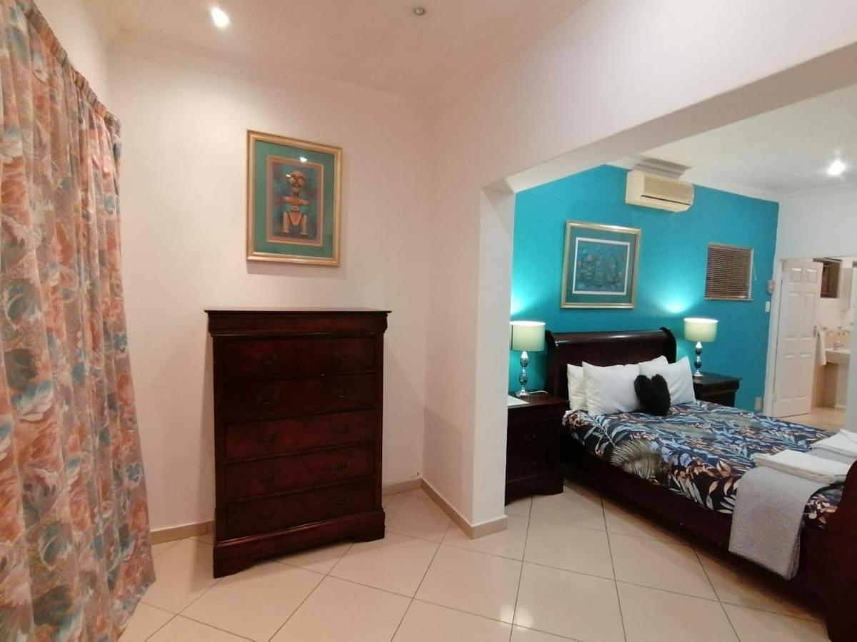 Palm View Guest House Pretoria-Noord Buitenkant foto