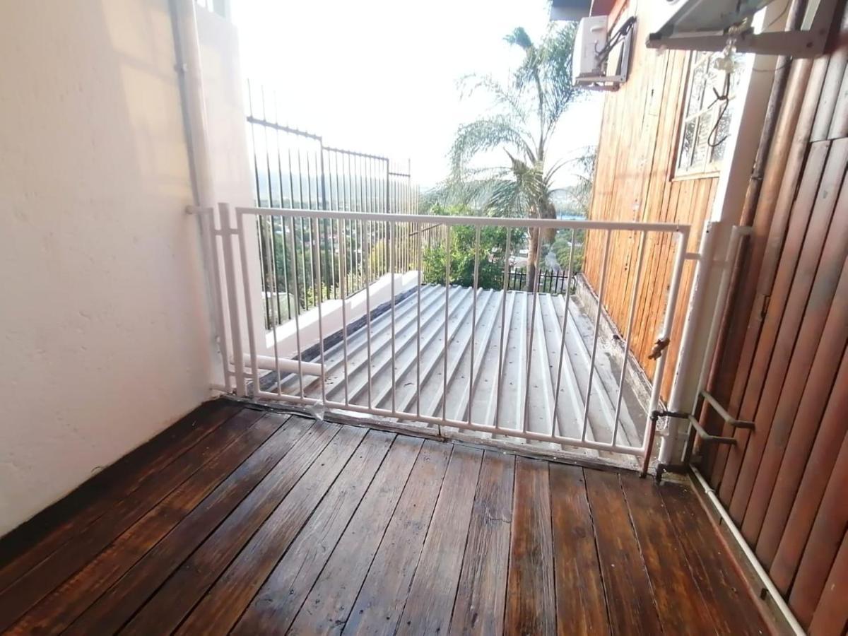 Palm View Guest House Pretoria-Noord Buitenkant foto