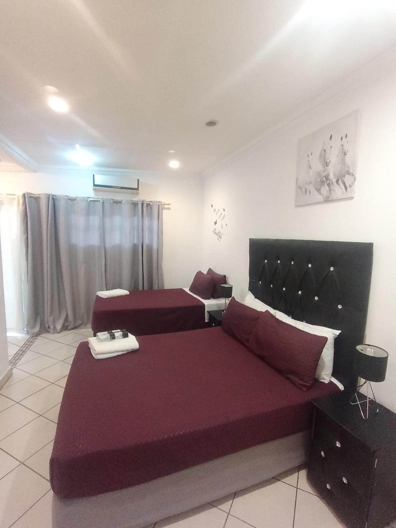 Palm View Guest House Pretoria-Noord Buitenkant foto